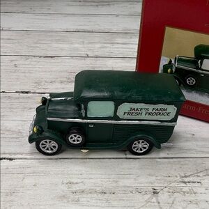 St Nicholas Square “ Jakes Fresh Farm Produce” truck only Christmas Village